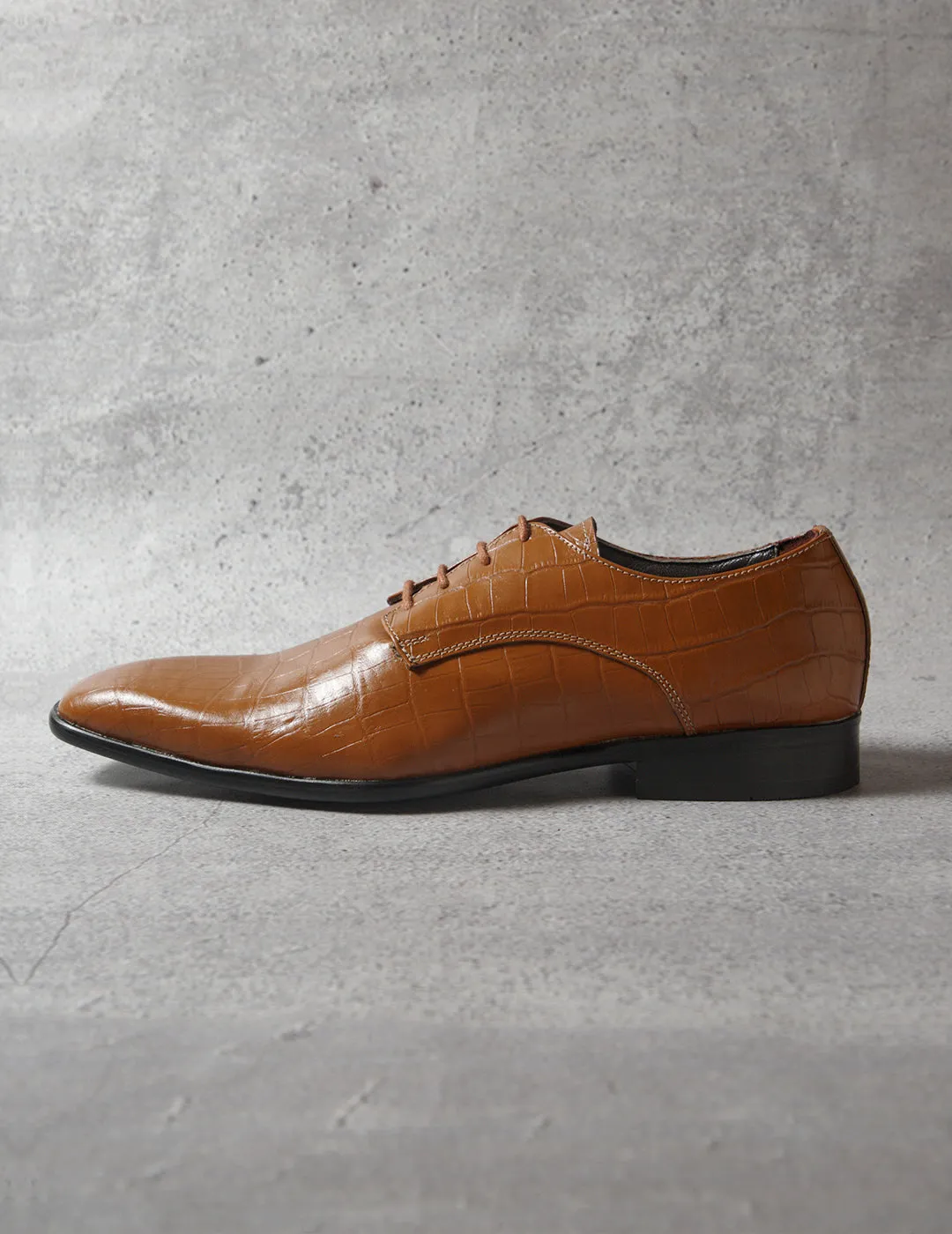 Kanvas Elegant Derby Shoe